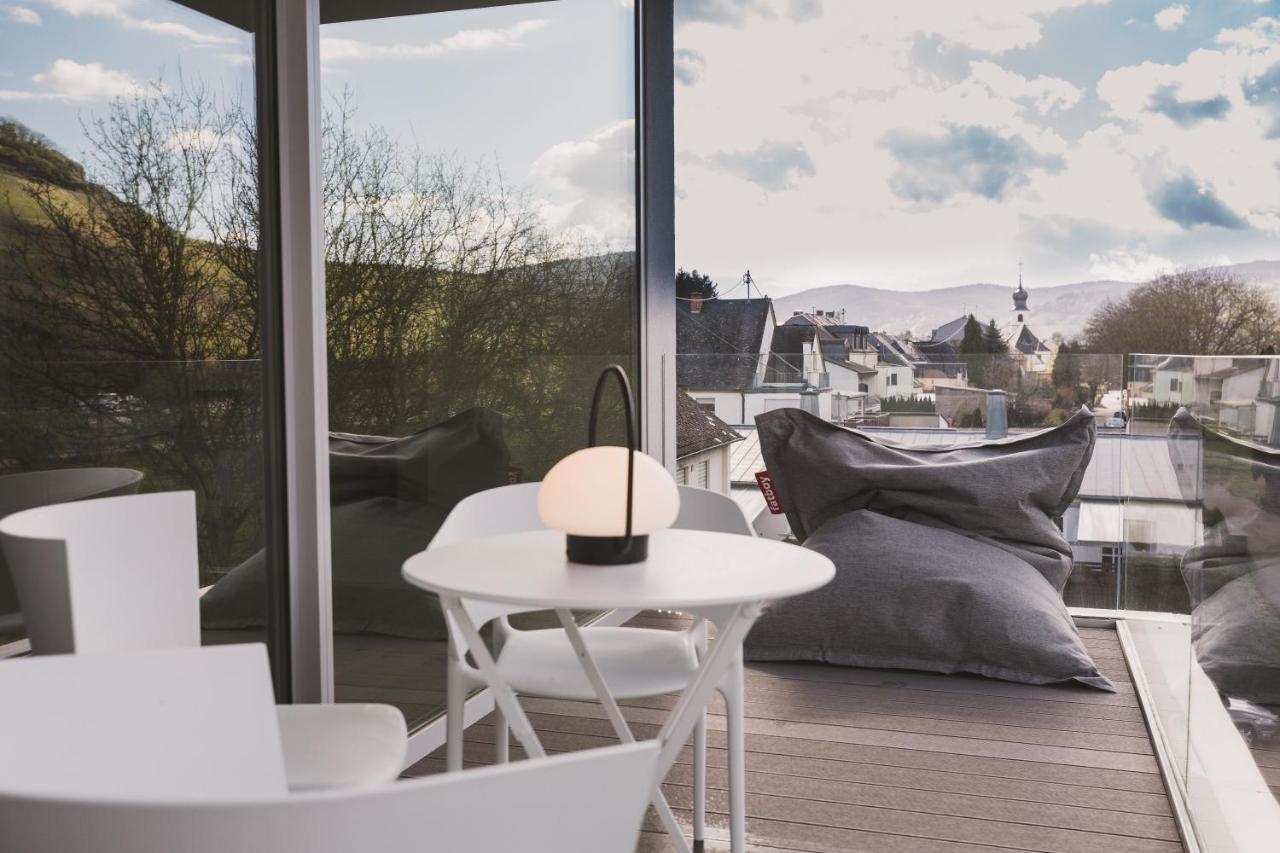 Steillage - Design Moselsuiten Mit Panoramablick Und Spa Браунеберг Экстерьер фото